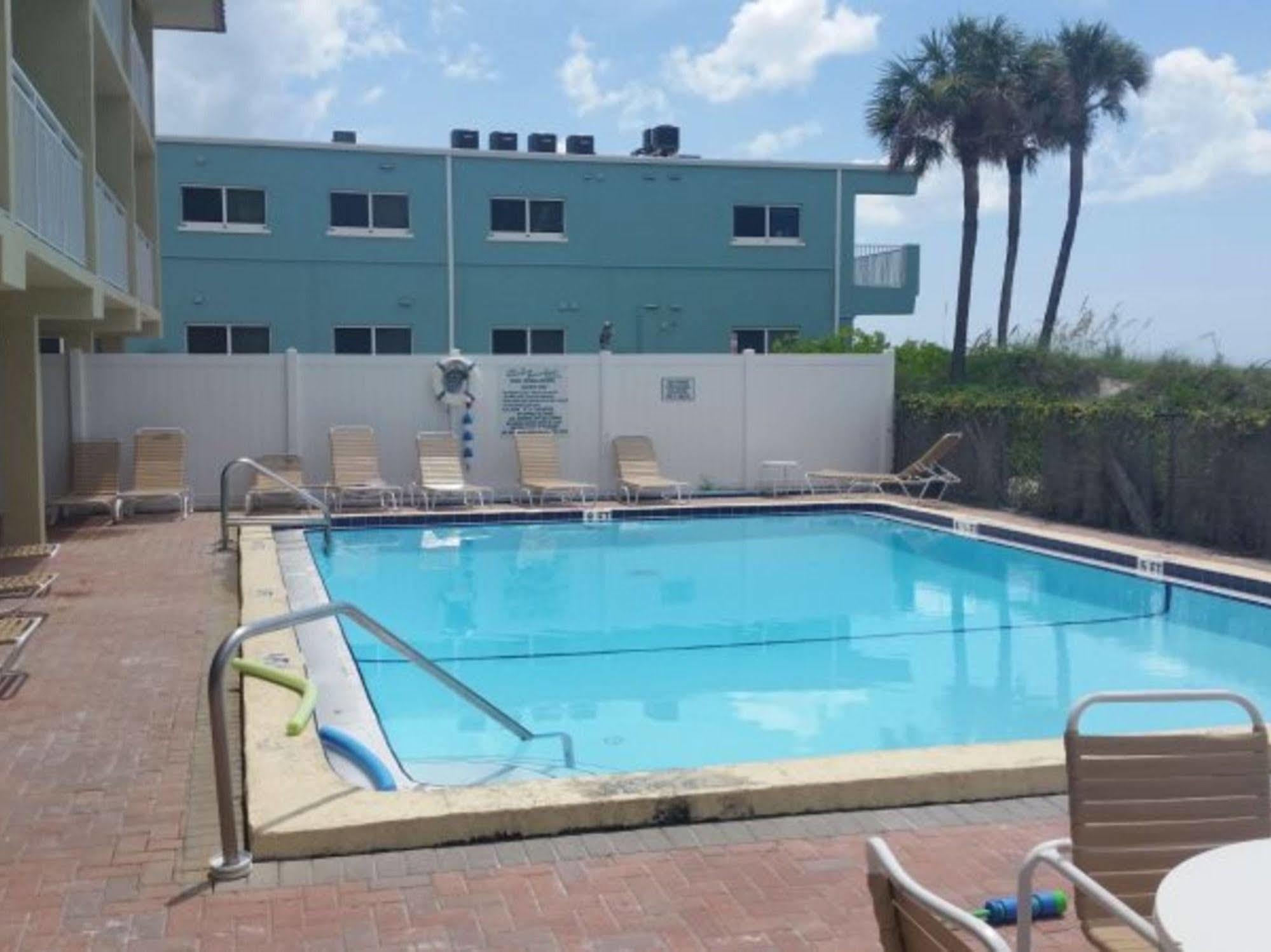 Club Bamboo South - Bradenton Beach Exterior foto